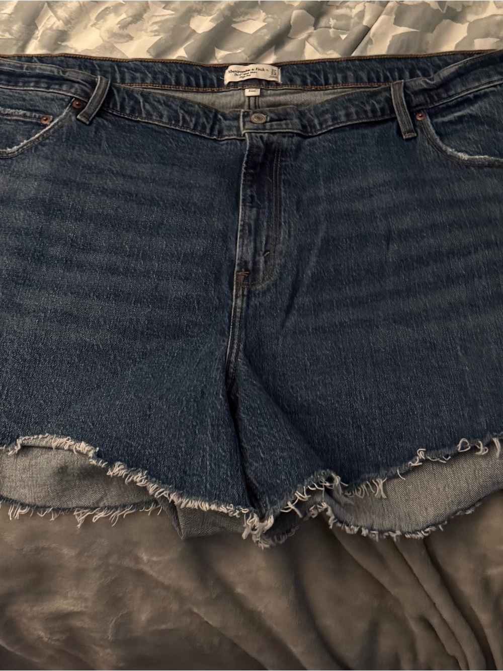 Abercrombie & Fitch Dark Blue Denim Cutoff Shorts with Frayed Hem- NWOT